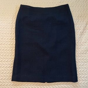EUC! Talbots fully lined black skirt, knee length, size 8. Great basic piece.